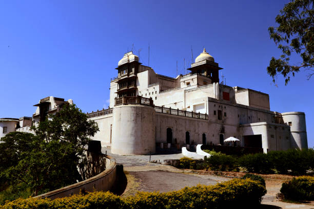 MONSOON-PALACE
